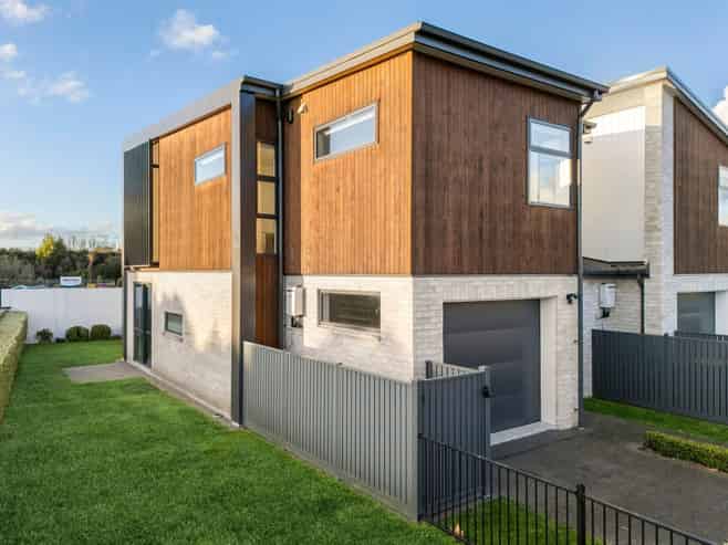 1/102 Swayne Road, Cambridge