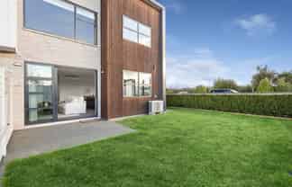 1/102 Swayne Road, Cambridge