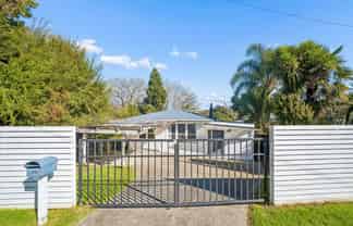48 Sylvan Crescent, Te Atatu South