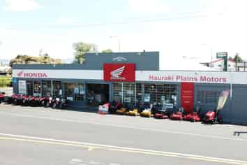 Rural Dealership + Freehold Site Since 1926!
