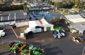 Industrial shed with secure yard