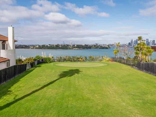 9 Norwood Road, Bayswater