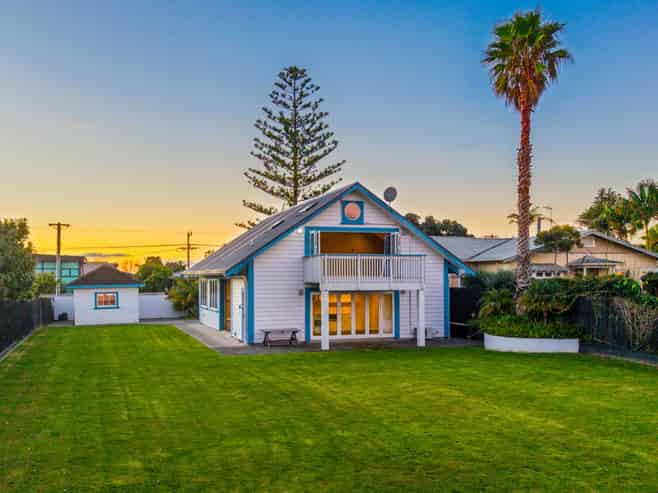 9 Norwood Road, Bayswater