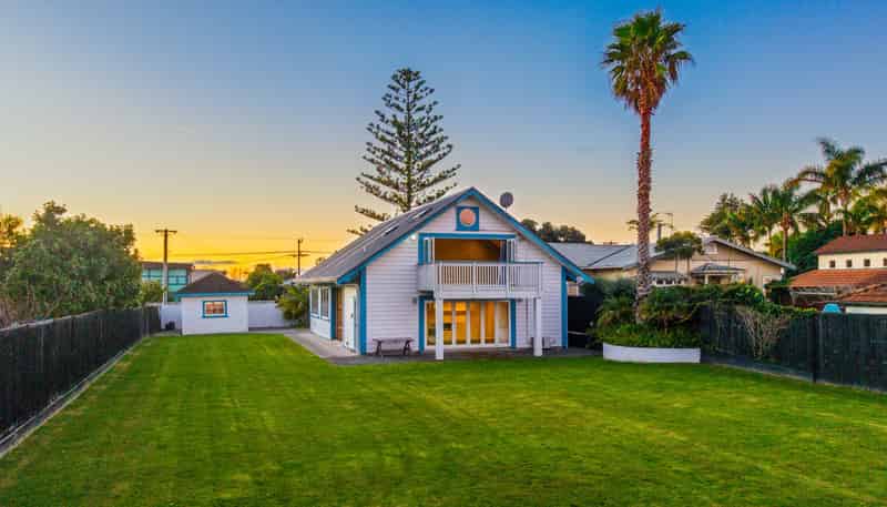 9 Norwood Road, Bayswater