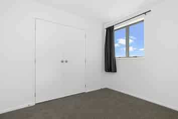 1/21 Moor Avenue, Te Atatu Peninsula