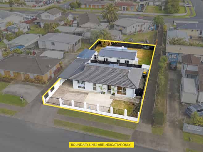 22 Chelburn Crescent, Mangere East