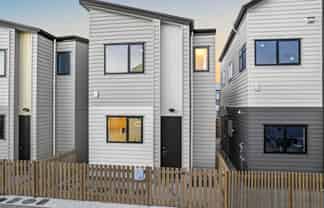22 Whare Kauri Road, Papakura