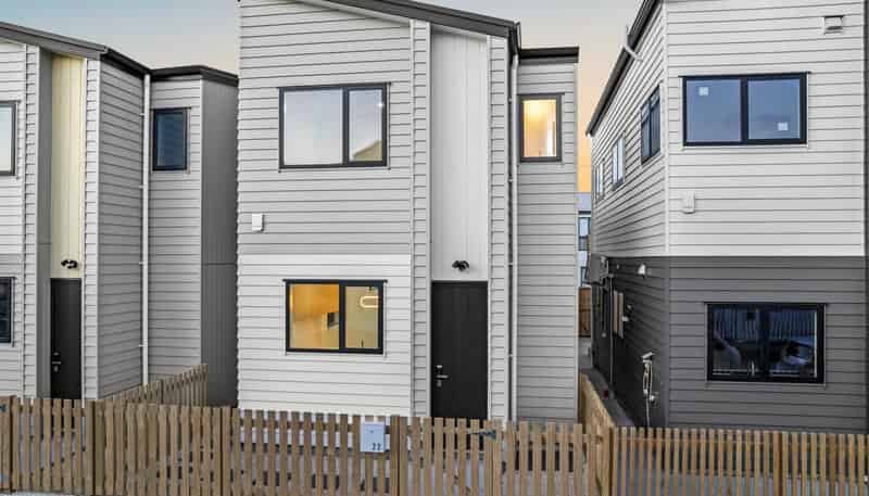 22 Whare Kauri Road, Papakura