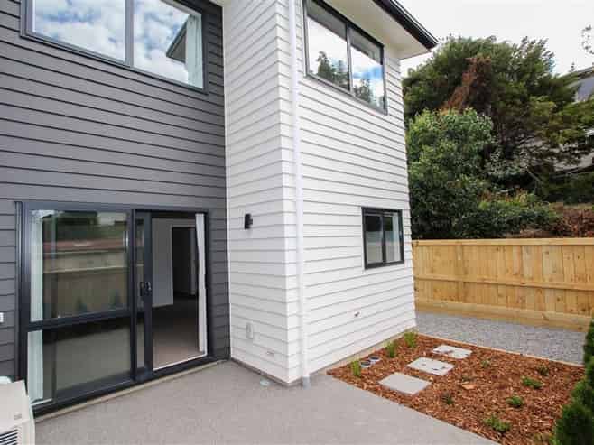 9/18 Hunter Street, Hamilton Lake