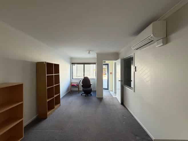 Tidy Greerton Unit - Lease or Buy