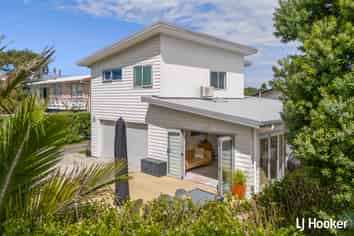 a/68 The Crescent, Waihi Beach