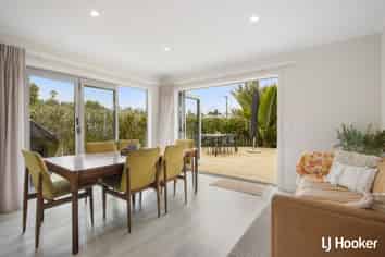a/68 The Crescent, Waihi Beach