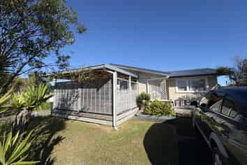 40 Beazley Crescent , Tikipunga