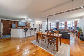 8H Egmont Street, Te Aro