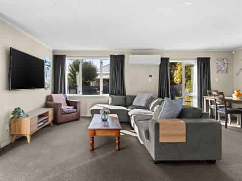 807b Lyell Street, Akina