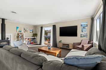 807b Lyell Street, Akina