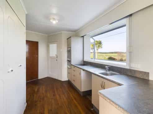 1440 State Highway 1, Glen Oroua