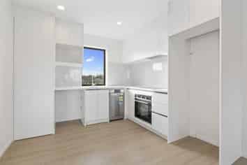 6/2 Blanc Road, Silverdale