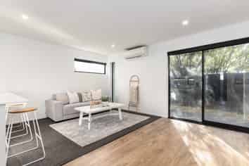 199b Hills Road, Edgeware