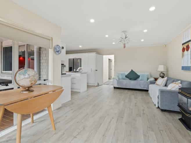 47 Alicia Road, Somerville