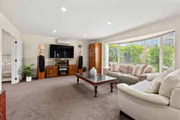 47 Alicia Road, Somerville