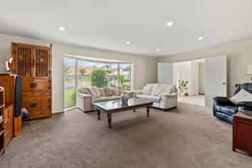 47 Alicia Road, Somerville