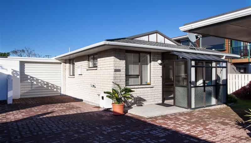 504 Devon Street East, Fitzroy