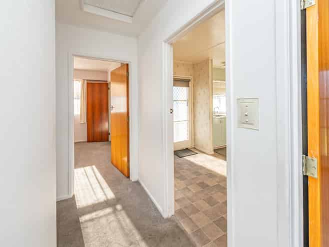 1/104 Alma Road, Gonville