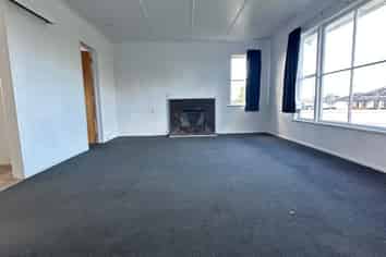 65 Cobham Cres, Otara