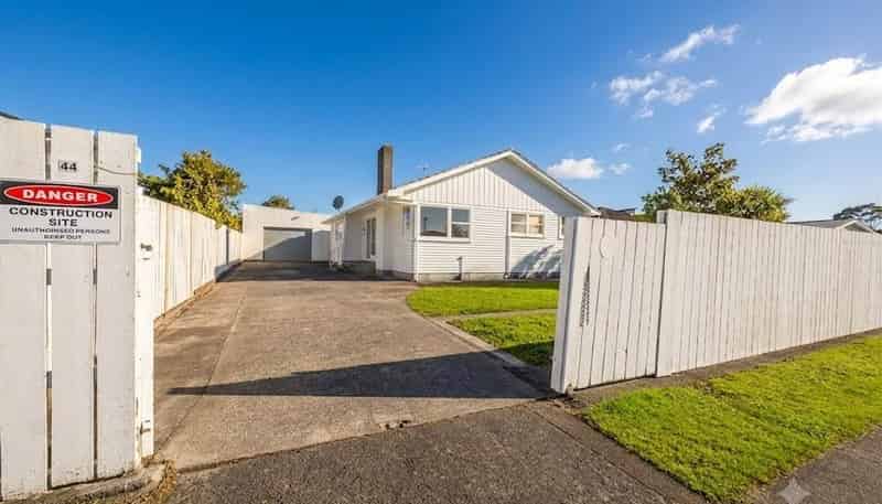 44 Convair Crescent, Mangere