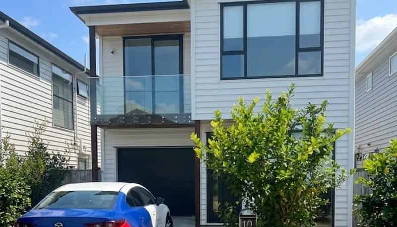 10 Pihoihoi Place, Hobsonville