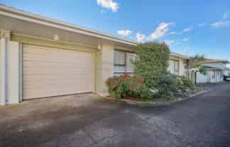 2/13 Northall Road, New Lynn