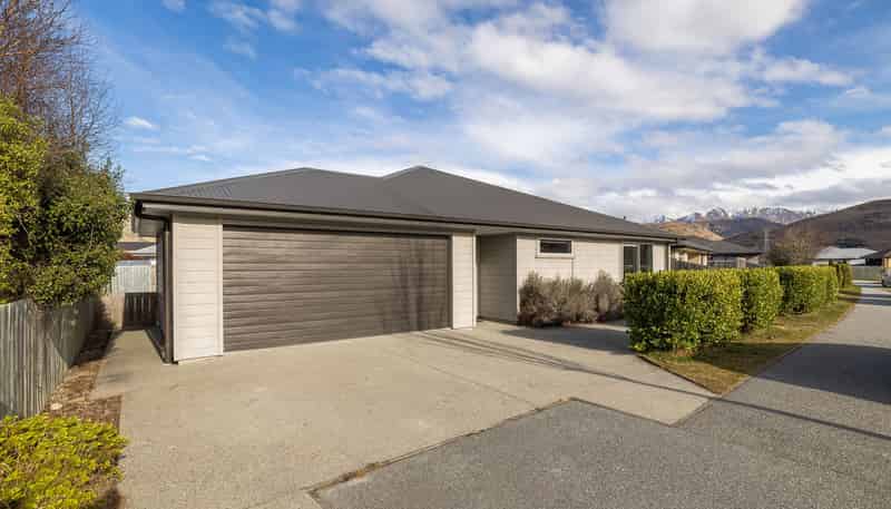 34/34A Cheltenham Road, Lower Shotover