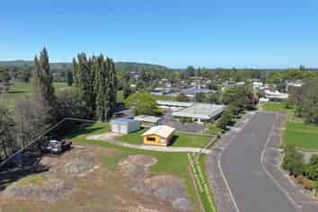 Central Industrial Site With Office and Hardstand