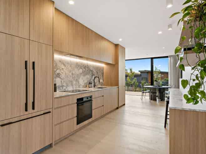 21E Arahia Street, Northcote