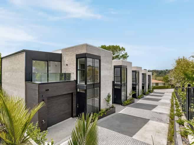 21E Arahia Street, Northcote
