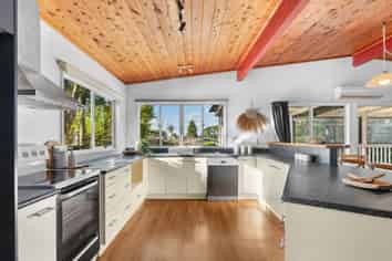 14 Parkland Crescent, Kamo