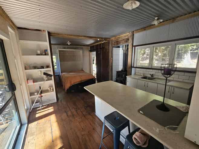 2552 Kauarapaoa Road, Paparangi
