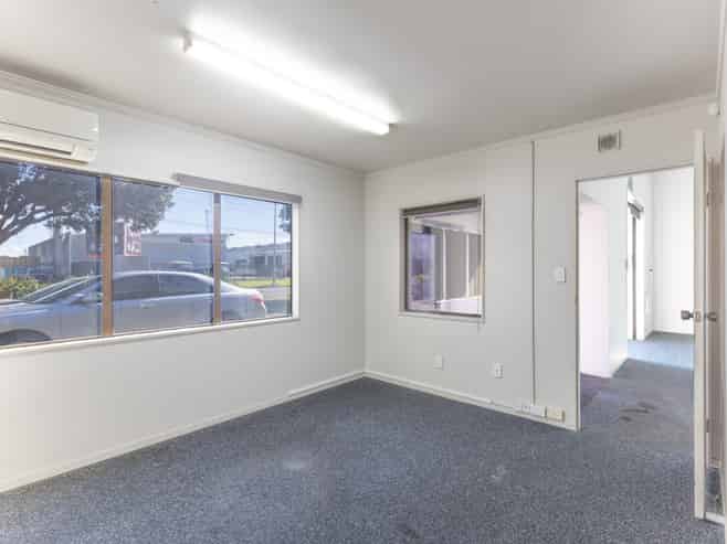 Prime Mount Owner Occupier Opportunity