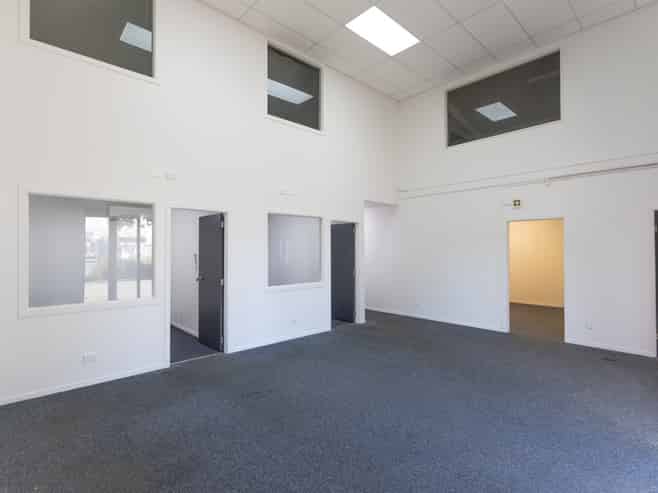 Prime Mount Owner Occupier Opportunity