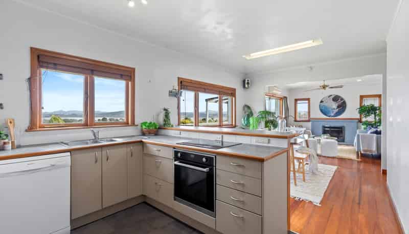 22 Commins Road, Onerahi