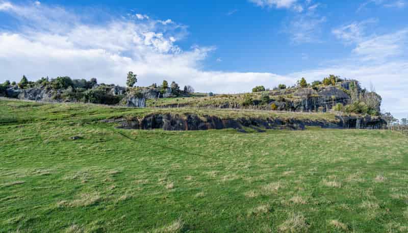 1270 Clifden Highway, Orawia