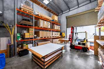 Albany Industrial Investment, Long-Term Occupier