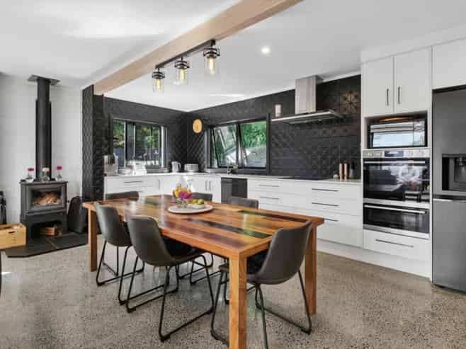 28 Spencer Avenue, Maketu