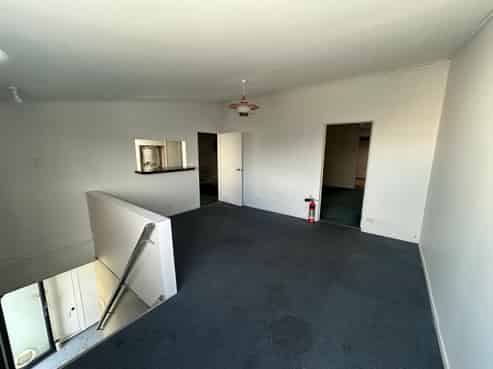 Affordable Office in Onekawa's Industrial Hub