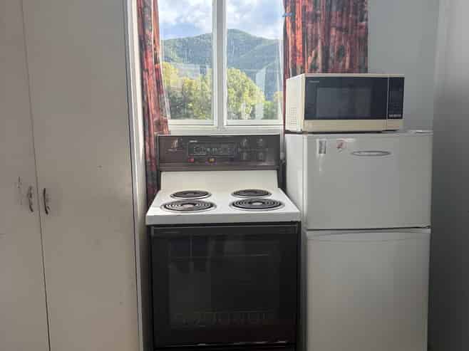 74 Moana View Road, Waikawa