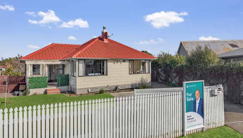 730 Ngaio Street, Mahora