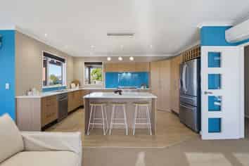 2 Fairhurst Place, Rolleston