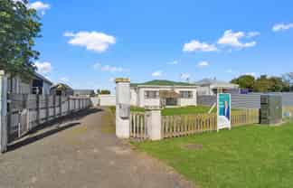 72 Ferry Road, Clive