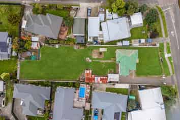 72 Ferry Road, Clive